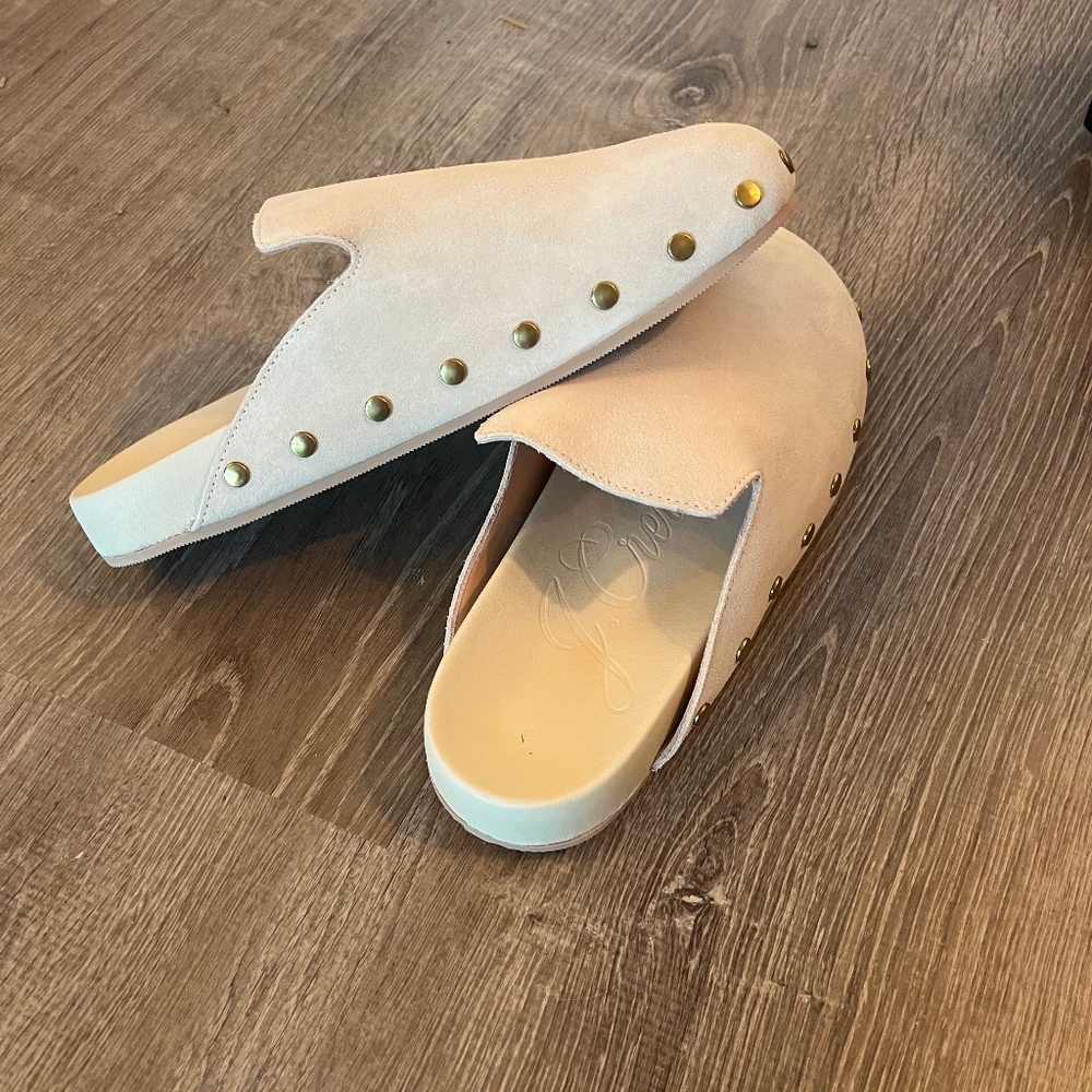 Pacific Calf Suede Studded Marlow Clogs